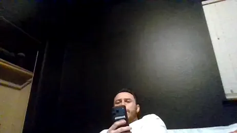Cloudyydayzz webcam model stream image