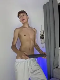 Douglas_x webcam model stream image