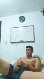 juicysmalls webcam cam4 model stream image