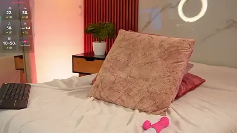 lexiee_grey_ webcam model stream image