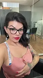 CarlaConnorTV webcam model stream image