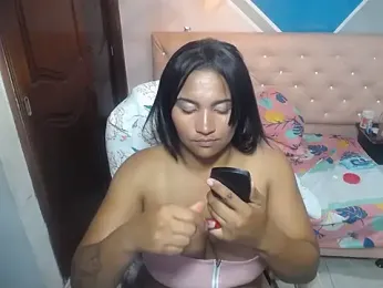 Celeste_wood webcam model stream image