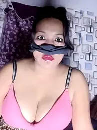 Humsafa-13 webcam model stream image