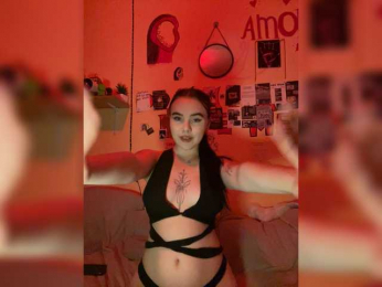LuxxxBaby webcam bongacams model stream image