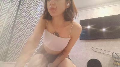 LailaRear webcam model stream image