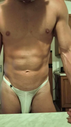 Gil_Hot_ webcam model stream image