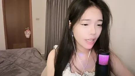 Qaz42799 webcam model stream image