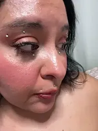 Nailealipsglossy webcam model stream image