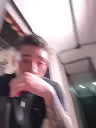 kevin_hotgirls webcam model stream image