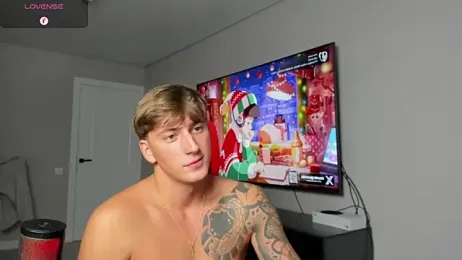 DaniHort webcam stripchat model stream image