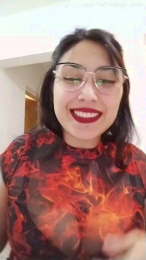 Chinitaa28 webcam model stream image