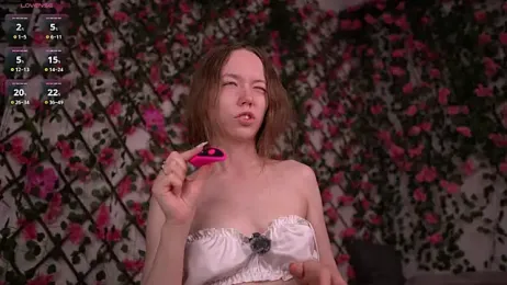 Petite_Polly webcam stripchat model stream image