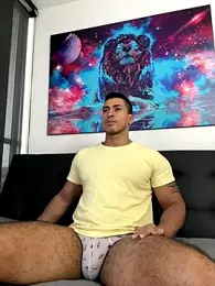 aaroncolombia webcam model stream image