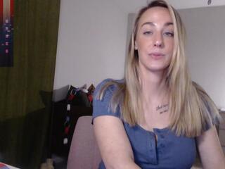 Zoey Evans webcam model stream image
