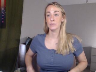 Zoey Evans webcam model stream image