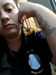 carola_hotwife webcam model stream image