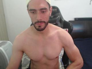 Jusstin I webcam flirt4free model stream image