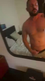 Guitcch35 webcam model stream image