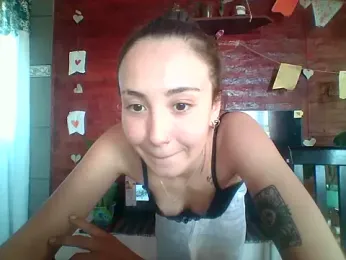 Priscilla-069 webcam model stream image