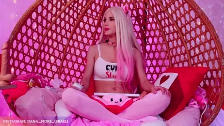 dana_more webcam stripchat model stream image