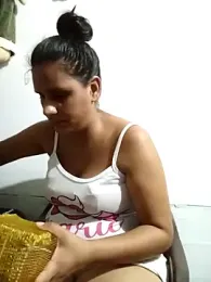 Andreita_95 webcam model stream image