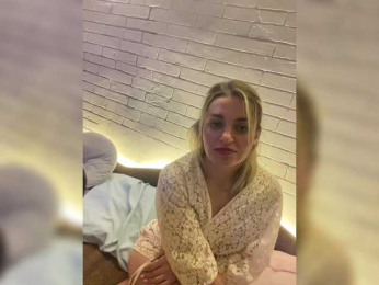 SweetCoople webcam bongacams model stream image