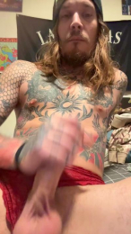 TattooedPlayBoy webcam model stream image