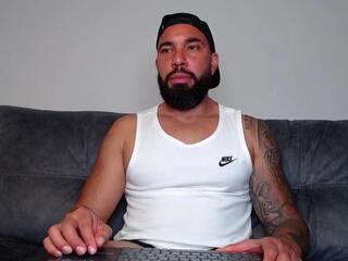 Romano Muscle webcam model stream image