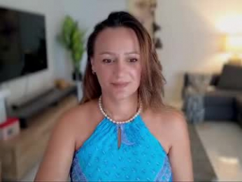 littlenicole webcam model stream image