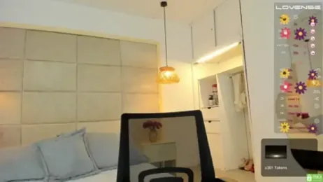 alish_a webcam model stream image