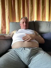 Russirayu webcam model stream image
