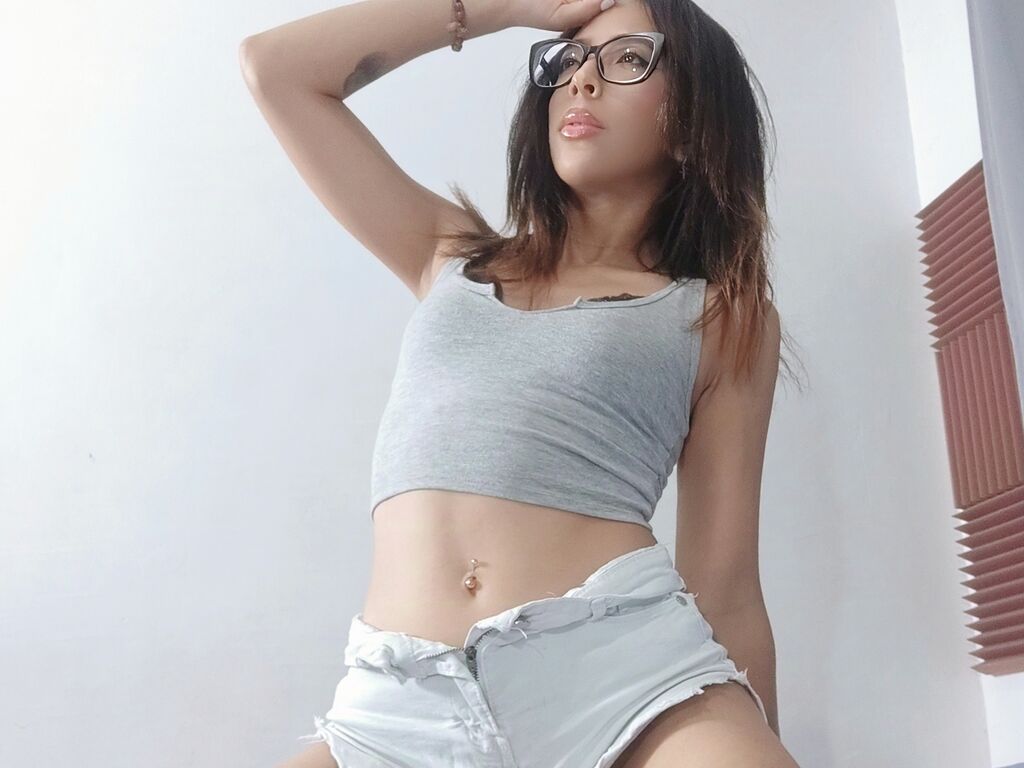 AyanaGrey webcam model stream image