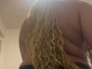 yanniwithbody webcam model stream image