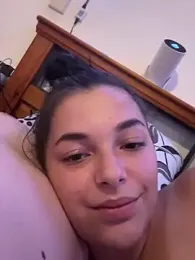 Babyfoxi webcam model stream image