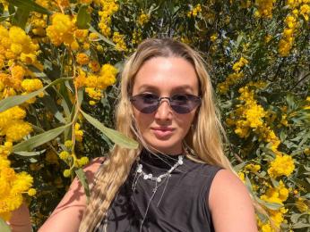 DelaineClowerd webcam livejasmin model stream image