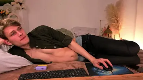 Volan_Starts webcam stripchat model stream image