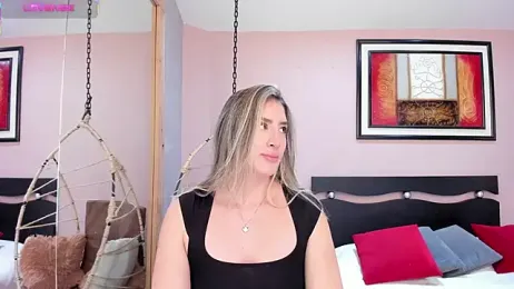 _sofia_cruz webcam stripchat model stream image