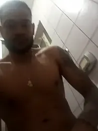 Efrain_Jr23 webcam model stream image
