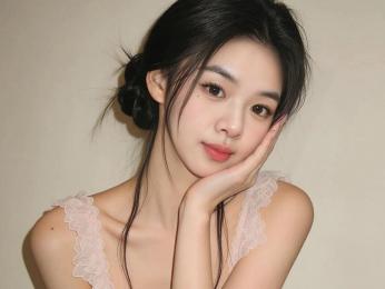 SuYi webcam livejasmin model stream image