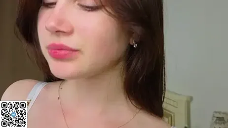 EnricaElis webcam model stream image
