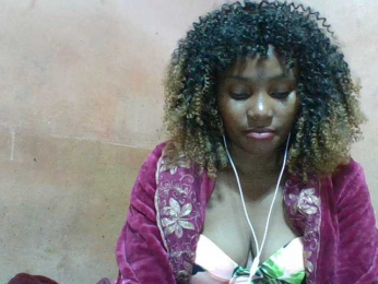 NoeLah webcam model stream image