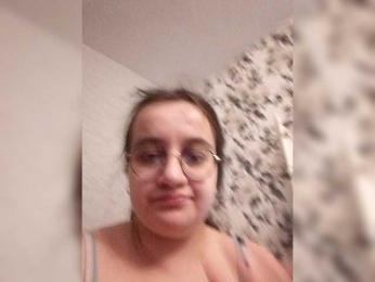 vikaaca webcam model stream image