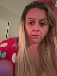 houseofcuriosity webcam model stream image