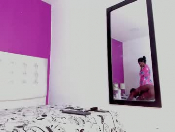 lievelinng webcam chaturbate model stream image
