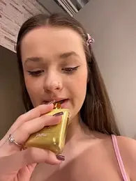 your_babymila webcam stripchat model stream image