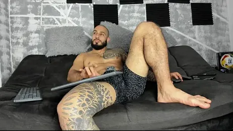 leonidas_18k webcam model stream image