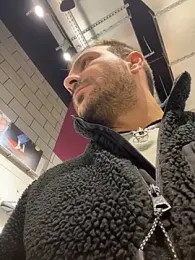 Adventurehotman webcam model stream image