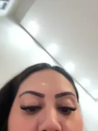 lariic webcam model stream image