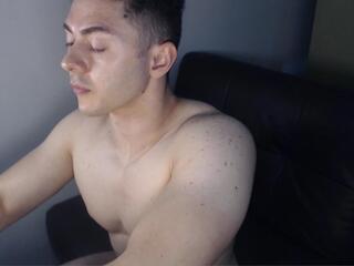 Everett Boss webcam flirt4free model stream image