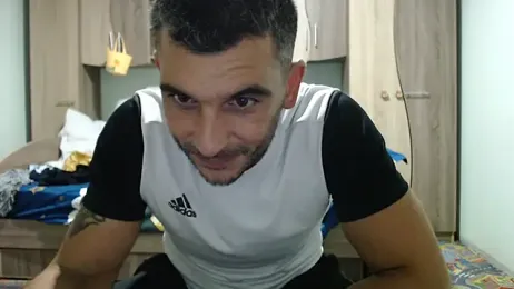 LonelyShepperd webcam model stream image